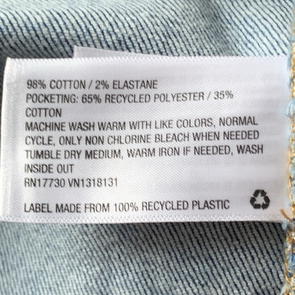 NWOT Universal Thread High Rise Slim Boot Cut Jeans. - Picture 9 of 10